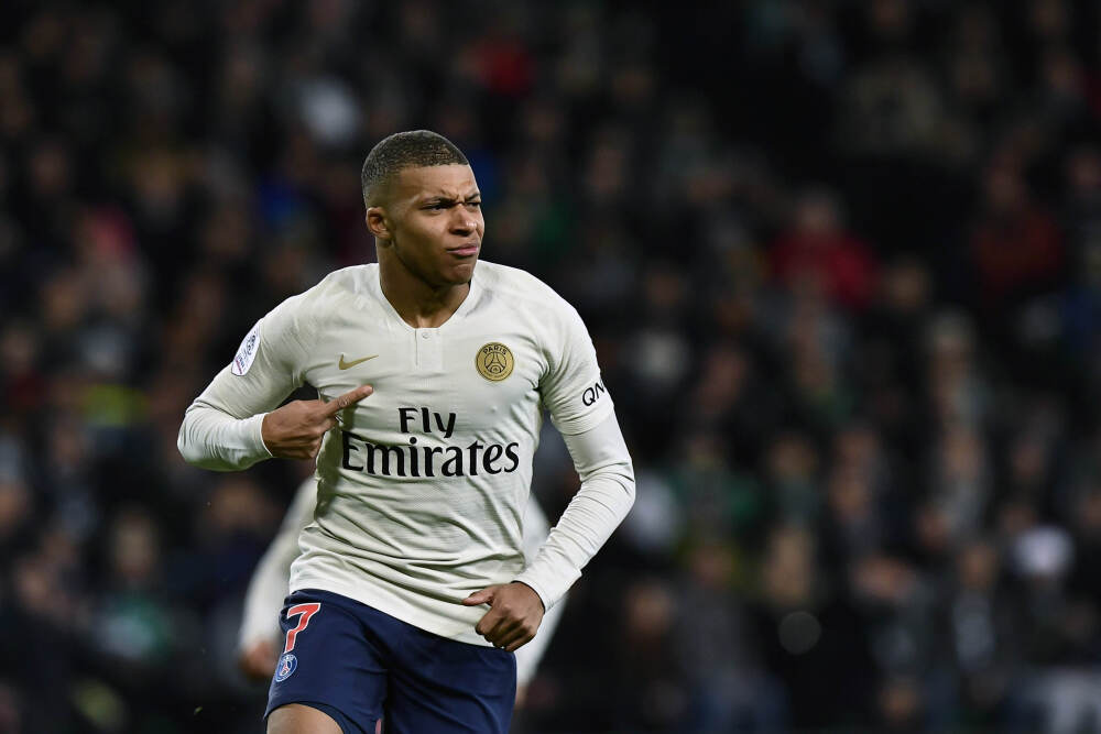 刘伯承逝世后，有人建议照顾其后人，邓小平当即拒绝：我们不能帮